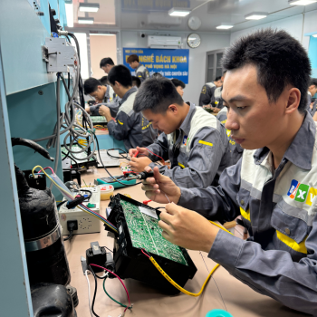 Anh Phan Vang từ Bà Rịa – Vũng Tàu quyết tâm ra Hà Nội học sửa chữa board mạch của Thầy Xuân Vĩnh